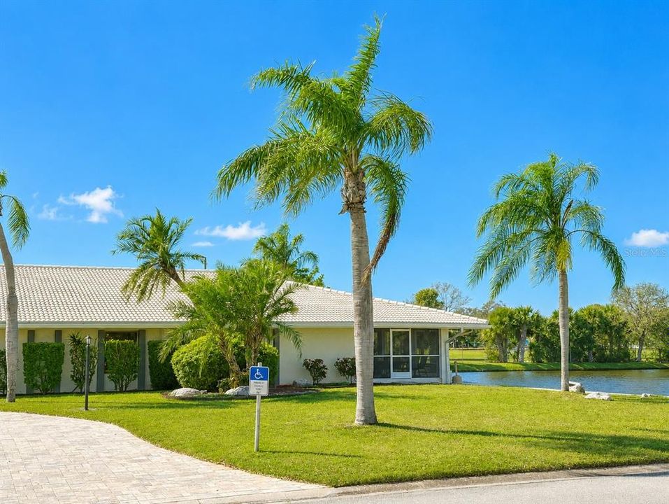 En Venta: $194,777 (2 camas, 2 baños, 1360 Pies cuadrados)