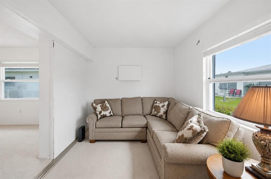 En Venta: $194,777 (2 camas, 2 baños, 1360 Pies cuadrados)