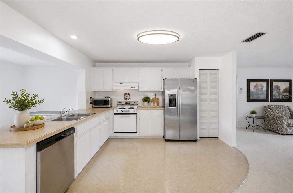 En Venta: $194,777 (2 camas, 2 baños, 1360 Pies cuadrados)