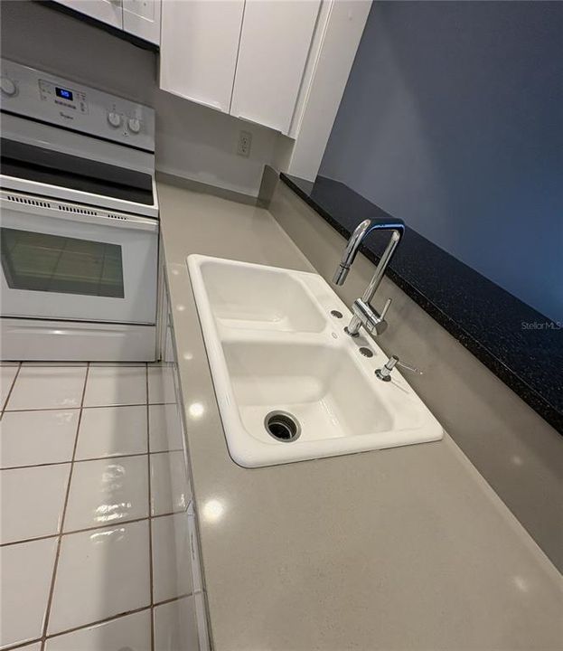 En Renta: $1,800 (2 camas, 2 baños, 930 Pies cuadrados)
