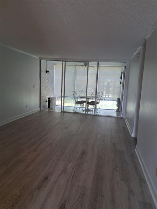 En Renta: $1,800 (2 camas, 2 baños, 930 Pies cuadrados)