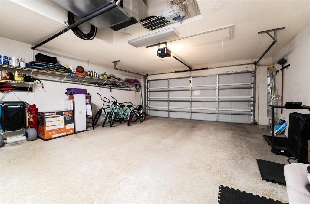 For Sale: $399,000 (4 beds, 2 baths, 2039 Square Feet)