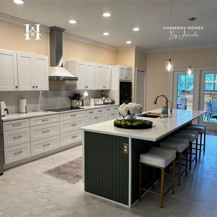 For Sale: $399,000 (4 beds, 2 baths, 2039 Square Feet)