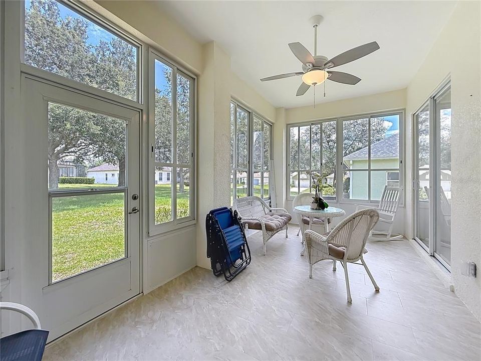 На продажу: $309,000 (2 спален, 2 ванн, 1723 Квадратных фут)