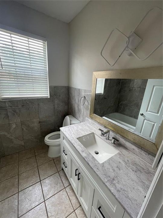В аренду: $1,900 (3 спален, 2 ванн, 1276 Квадратных фут)