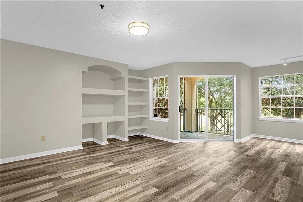 For Rent: $1,799 (2 beds, 2 baths, 1133 Square Feet)