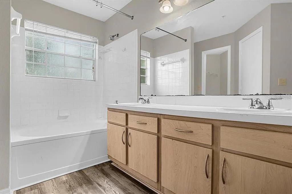 For Rent: $1,799 (2 beds, 2 baths, 1133 Square Feet)