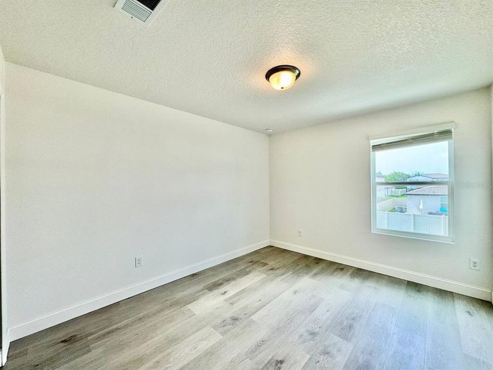For Rent: $2,500 (4 beds, 2 baths, 2340 Square Feet)