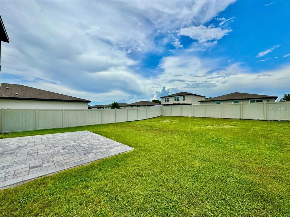 For Rent: $2,500 (4 beds, 2 baths, 2340 Square Feet)