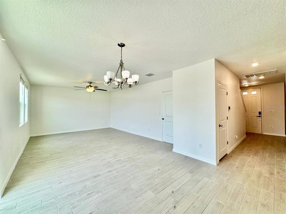 For Rent: $2,500 (4 beds, 2 baths, 2340 Square Feet)