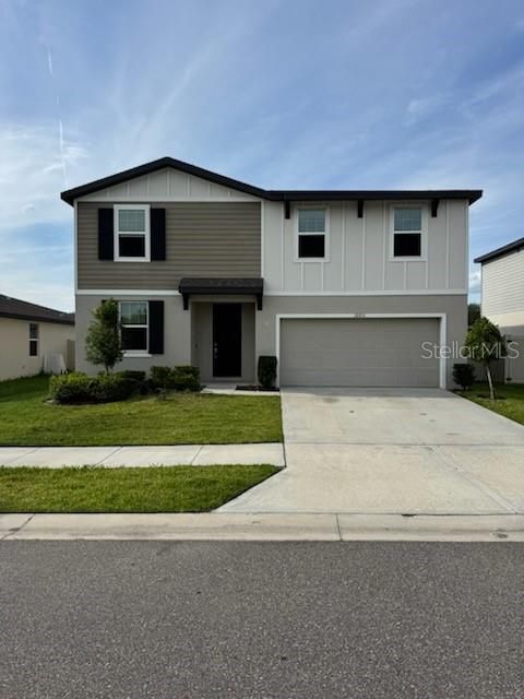 For Rent: $2,500 (4 beds, 2 baths, 2340 Square Feet)