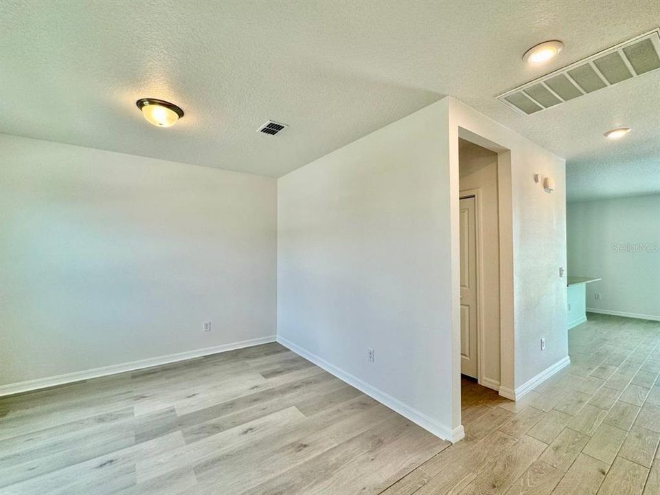 For Rent: $2,500 (4 beds, 2 baths, 2340 Square Feet)