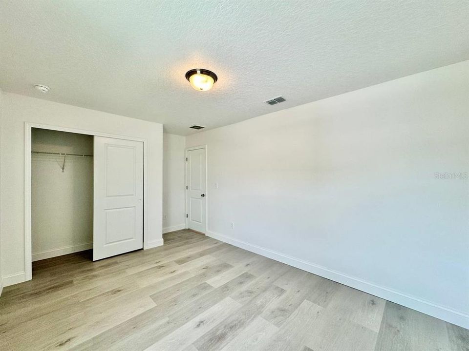 For Rent: $2,500 (4 beds, 2 baths, 2340 Square Feet)