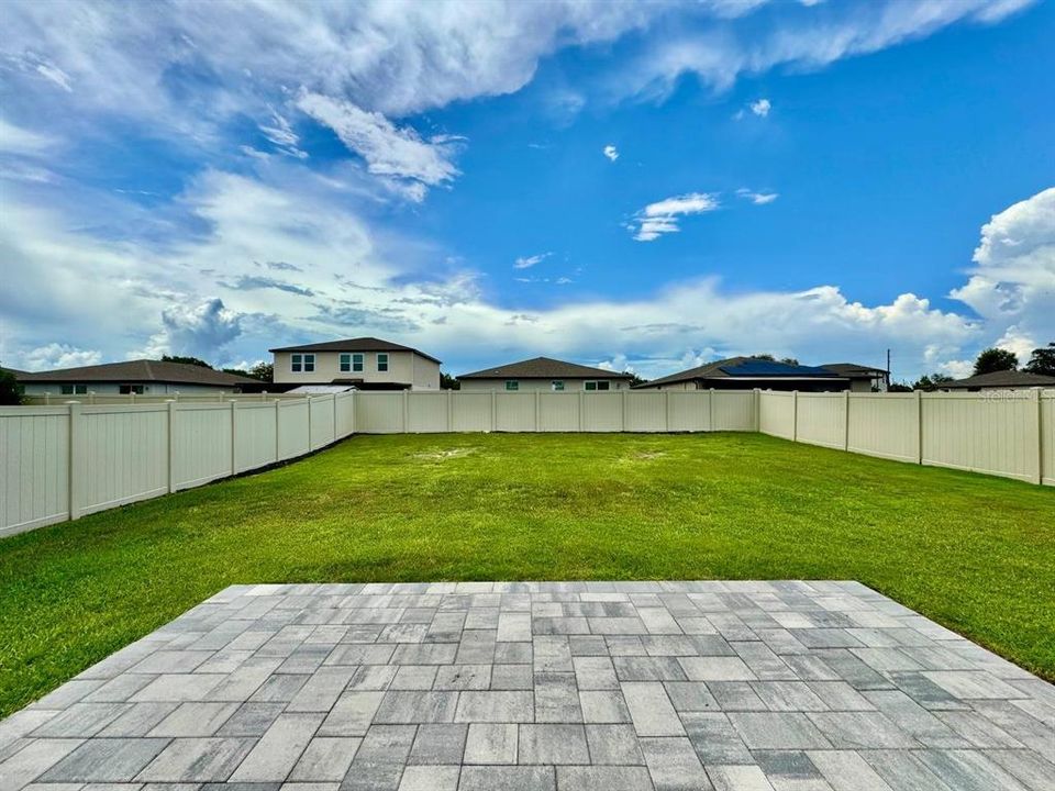 For Rent: $2,500 (4 beds, 2 baths, 2340 Square Feet)