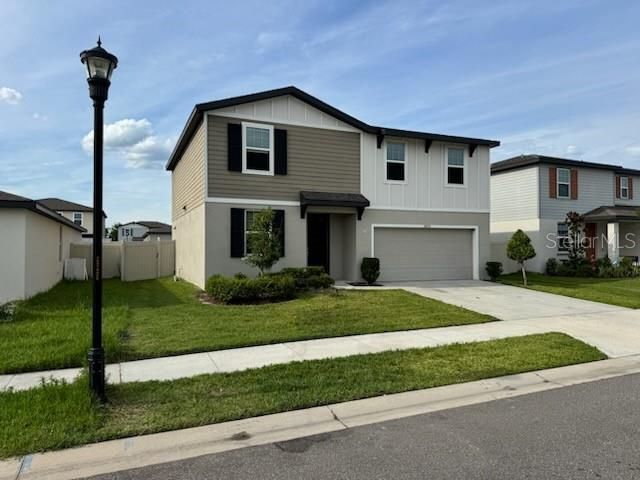 For Rent: $2,500 (4 beds, 2 baths, 2340 Square Feet)