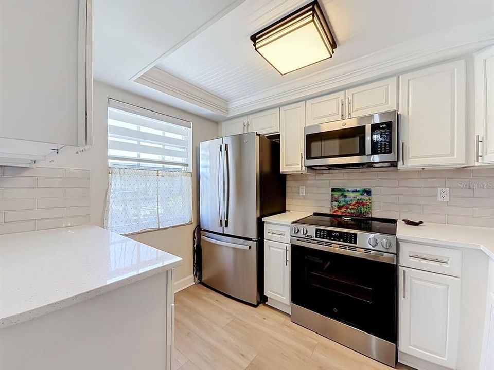 For Sale: $129,000 (2 beds, 2 baths, 1050 Square Feet)