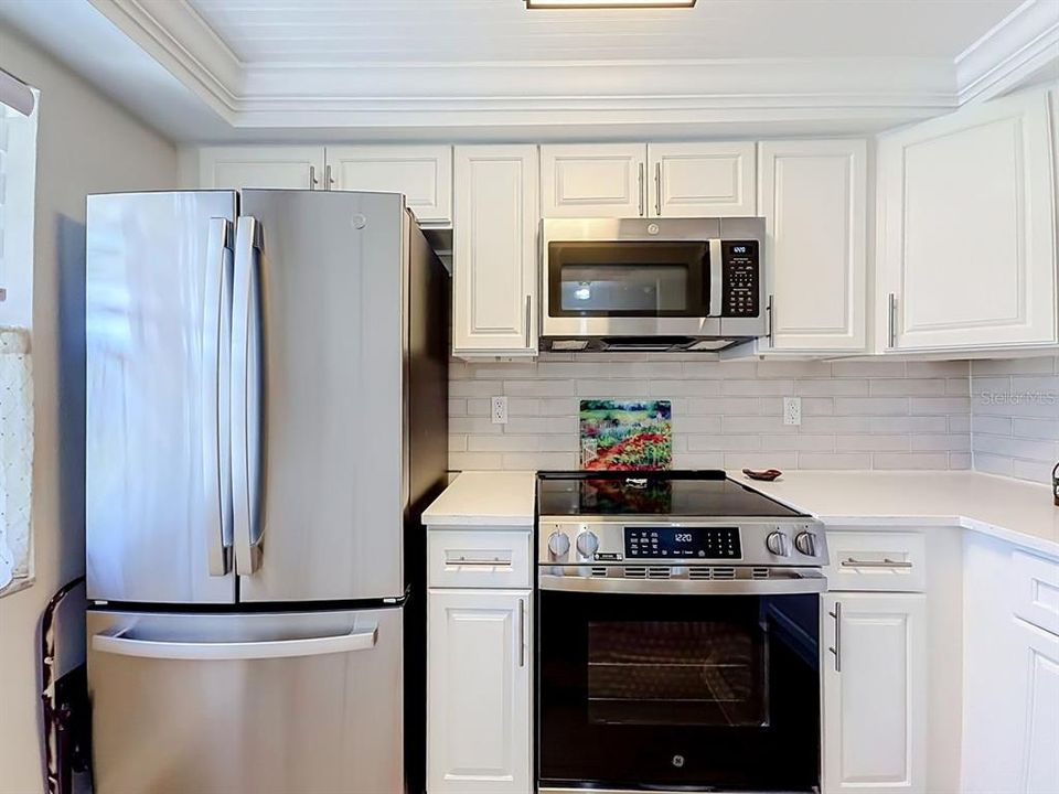 For Sale: $129,000 (2 beds, 2 baths, 1050 Square Feet)