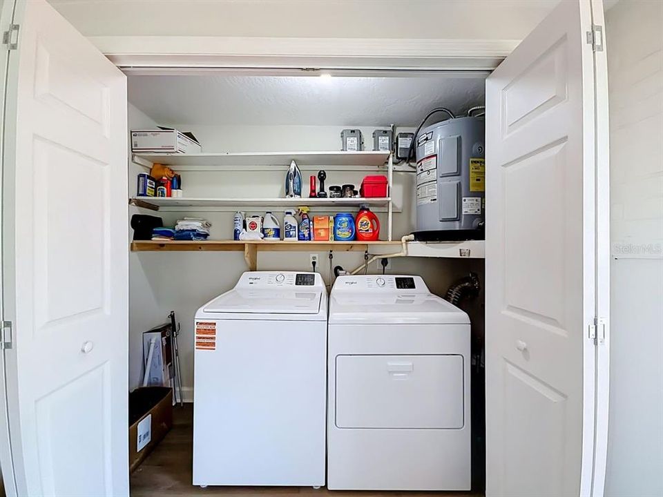 For Sale: $129,000 (2 beds, 2 baths, 1050 Square Feet)
