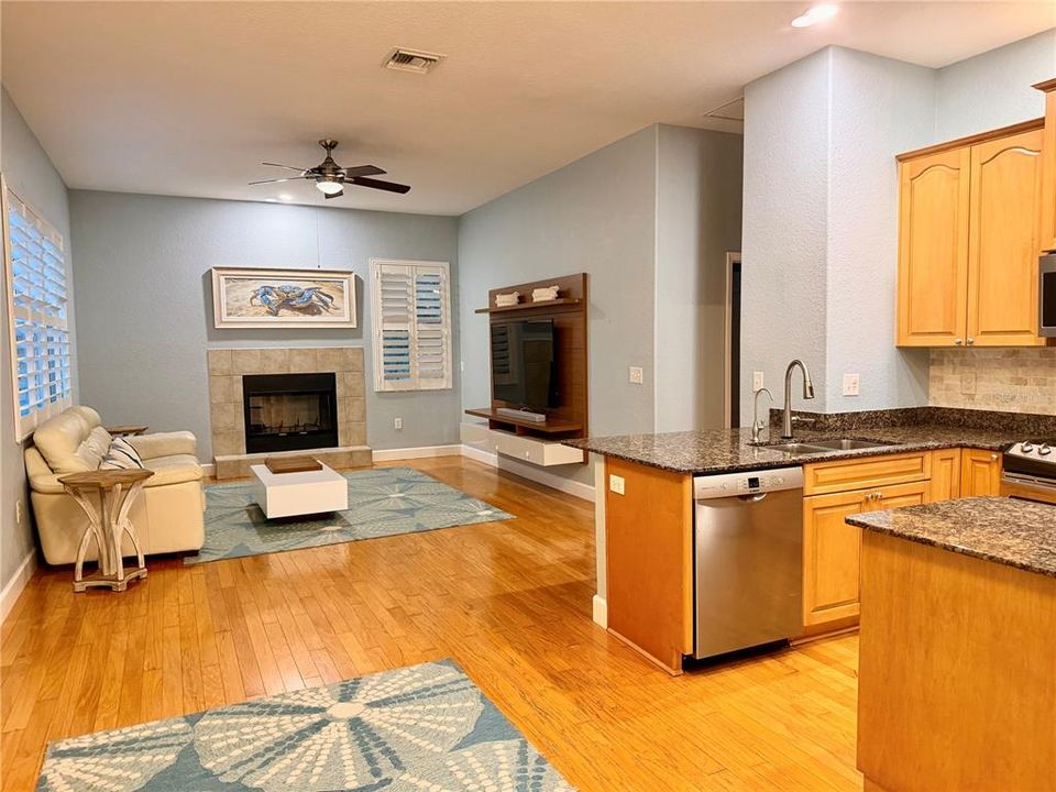 En Renta: $4,700 (5 camas, 3 baños, 2290 Pies cuadrados)