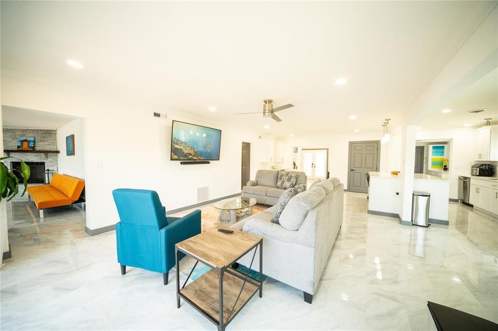 For Sale: $1,898,000 (3 beds, 3 baths, 2430 Square Feet)