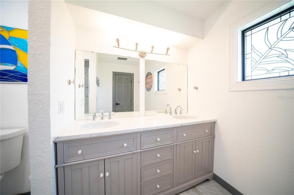 For Sale: $1,898,000 (3 beds, 3 baths, 2430 Square Feet)
