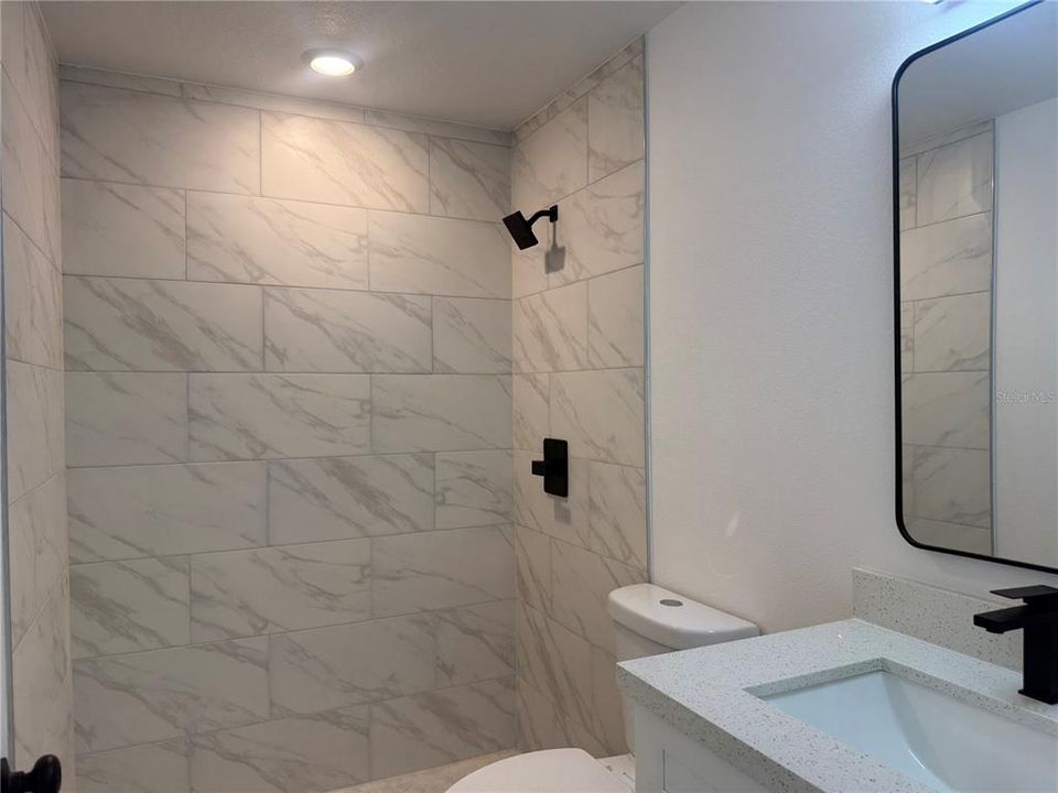For Rent: $1,600 (3 beds, 2 baths, 1057 Square Feet)