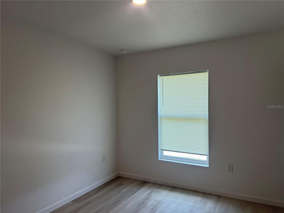 For Rent: $1,600 (3 beds, 2 baths, 1057 Square Feet)