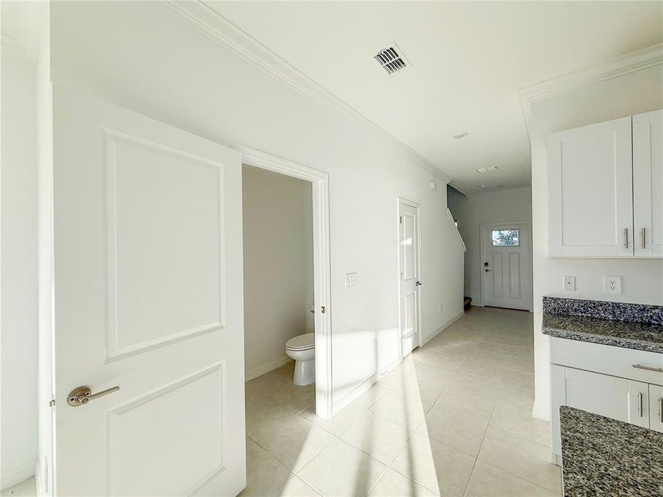 В аренду: $2,100 (3 спален, 2 ванн, 1601 Квадратных фут)