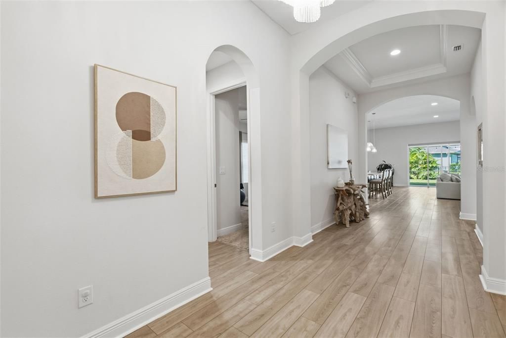 En Venta: $589,500 (4 camas, 3 baños, 2607 Pies cuadrados)