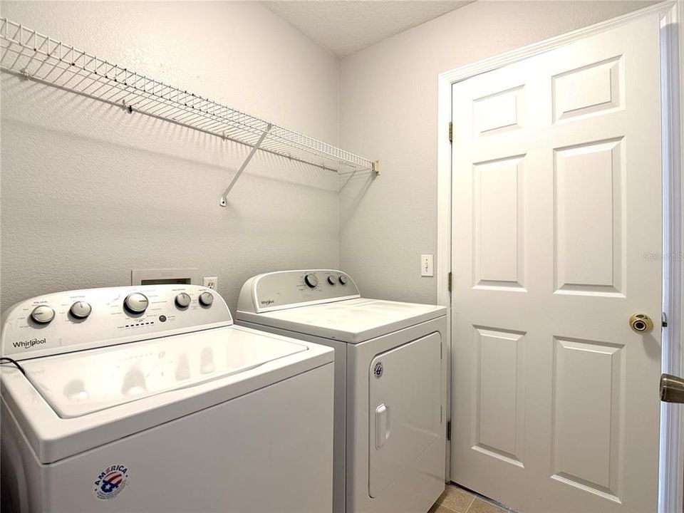 В аренду: $1,995 (4 спален, 3 ванн, 2050 Квадратных фут)