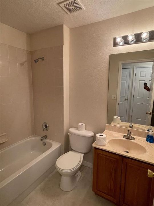 For Rent: $2,100 (4 beds, 3 baths, 2050 Square Feet)