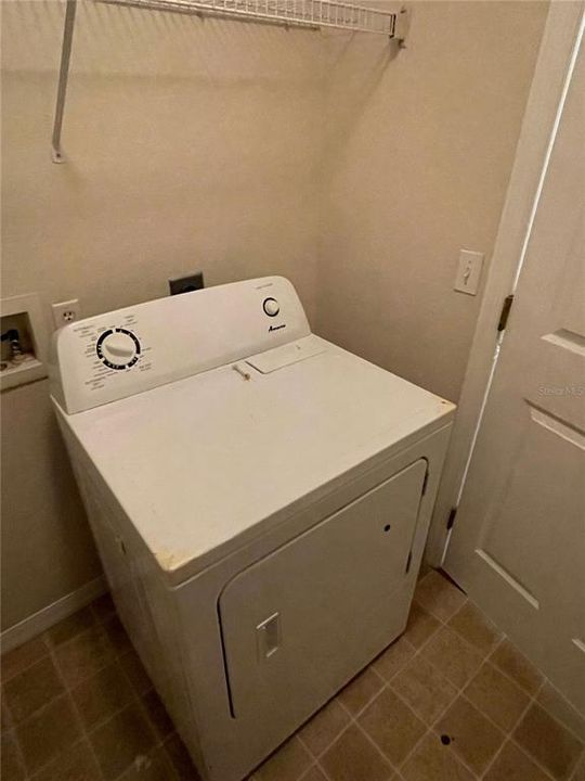 For Rent: $2,100 (4 beds, 3 baths, 2050 Square Feet)
