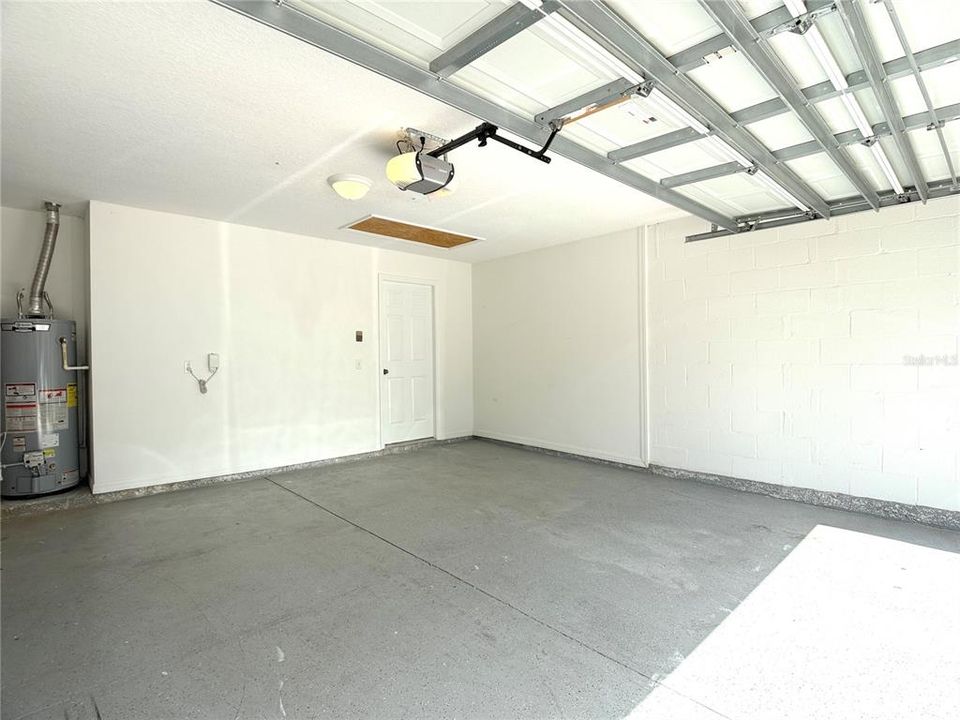 В аренду: $1,995 (4 спален, 3 ванн, 2050 Квадратных фут)