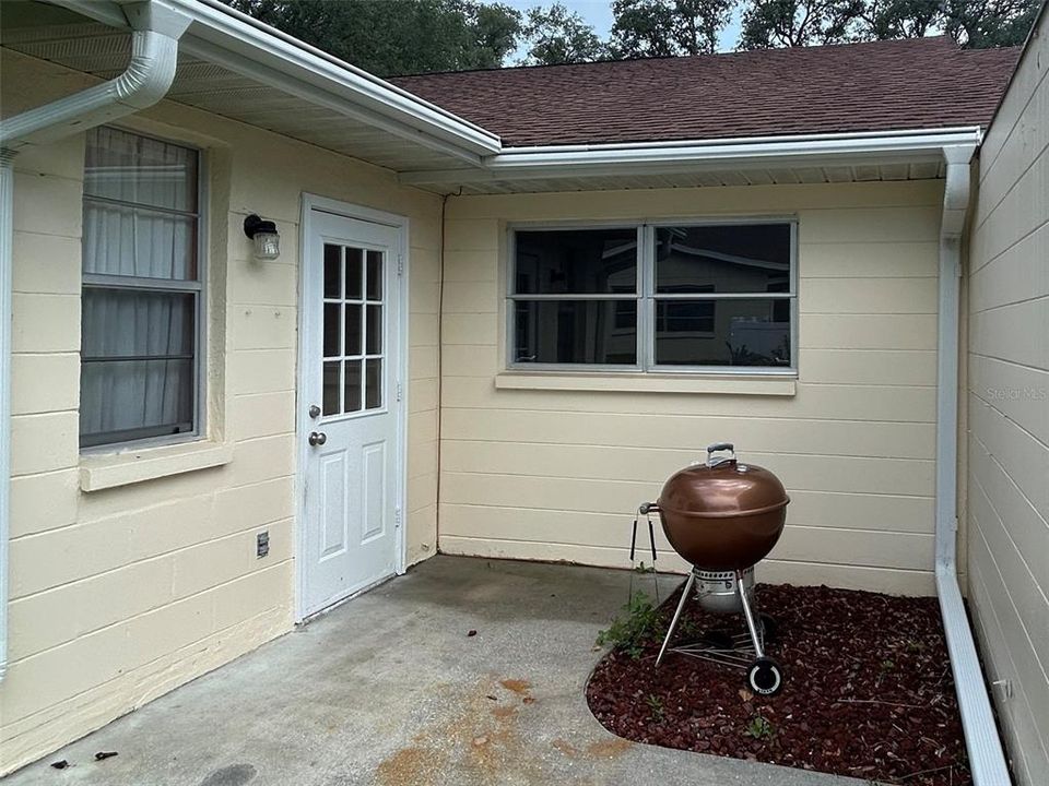 For Sale: $159,900 (2 beds, 2 baths, 1484 Square Feet)