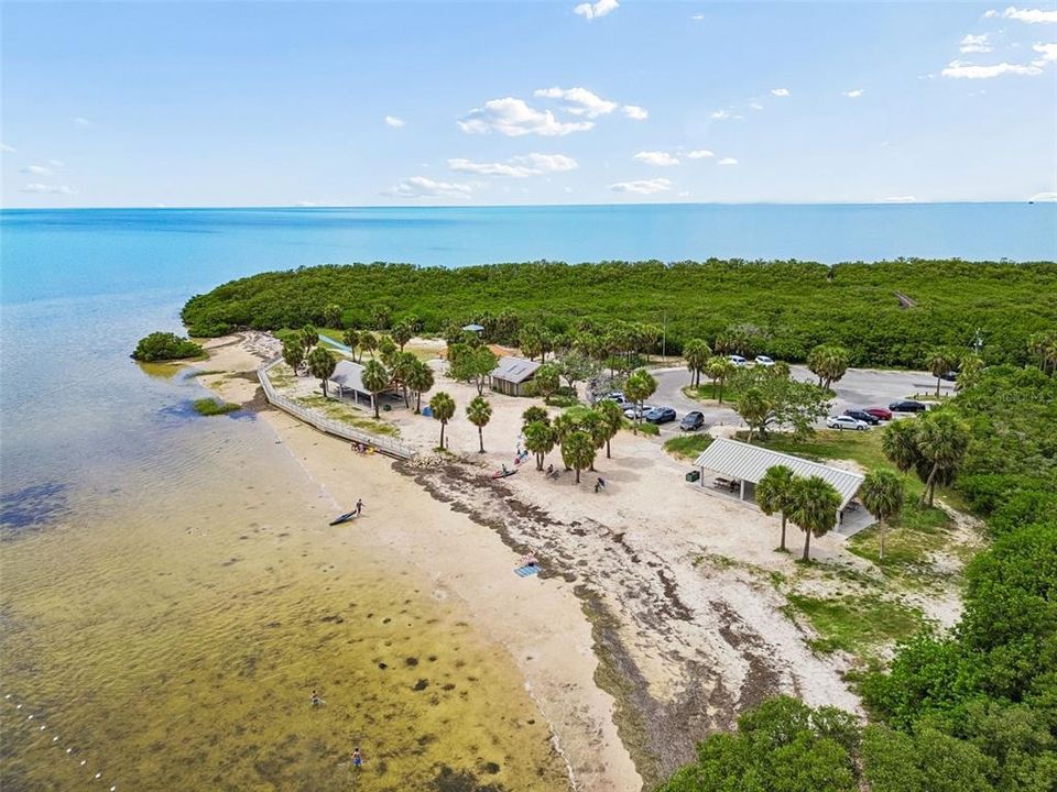 На продажу: $169,900 (2 спален, 2 ванн, 1020 Квадратных фут)