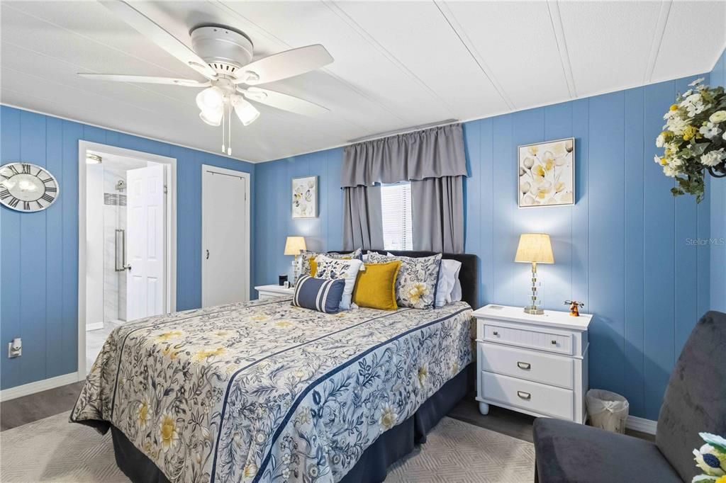 For Sale: $310,000 (2 beds, 2 baths, 1178 Square Feet)