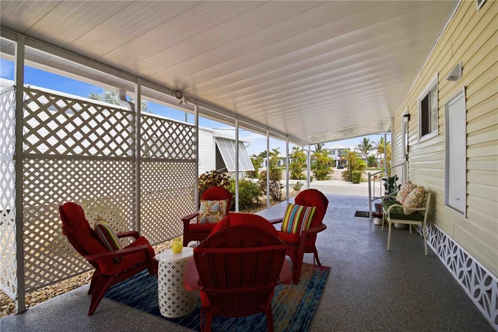 For Sale: $310,000 (2 beds, 2 baths, 1178 Square Feet)