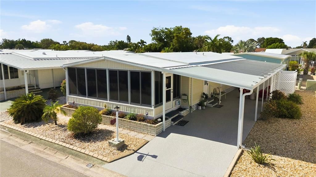 For Sale: $310,000 (2 beds, 2 baths, 1178 Square Feet)