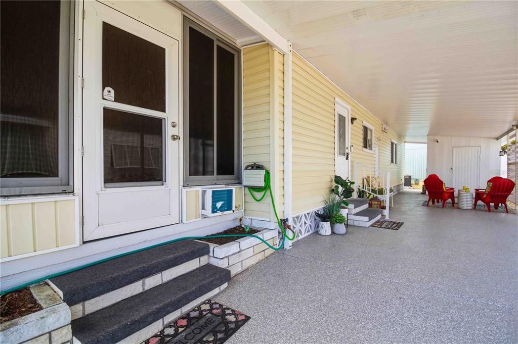 For Sale: $310,000 (2 beds, 2 baths, 1178 Square Feet)