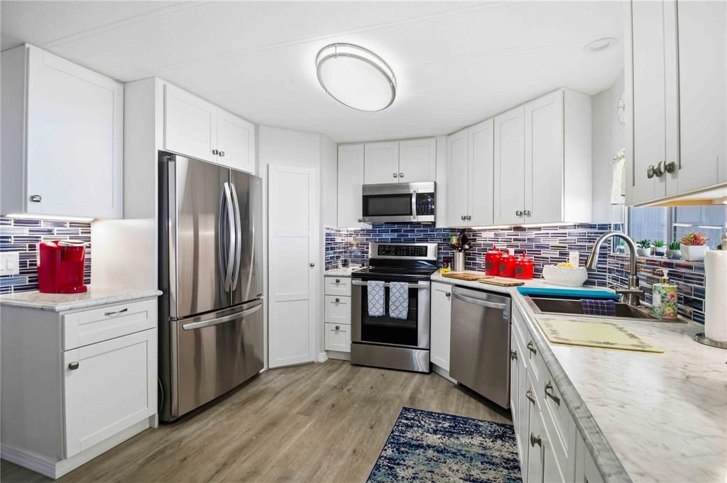 For Sale: $310,000 (2 beds, 2 baths, 1178 Square Feet)