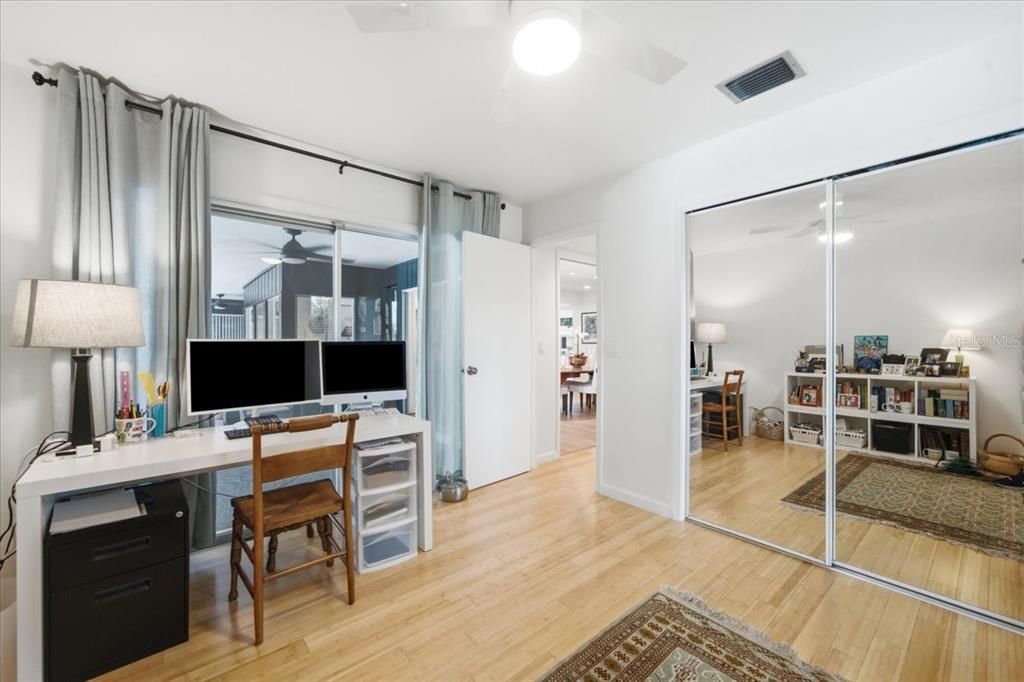 На продажу: $675,000 (4 спален, 2 ванн, 2029 Квадратных фут)