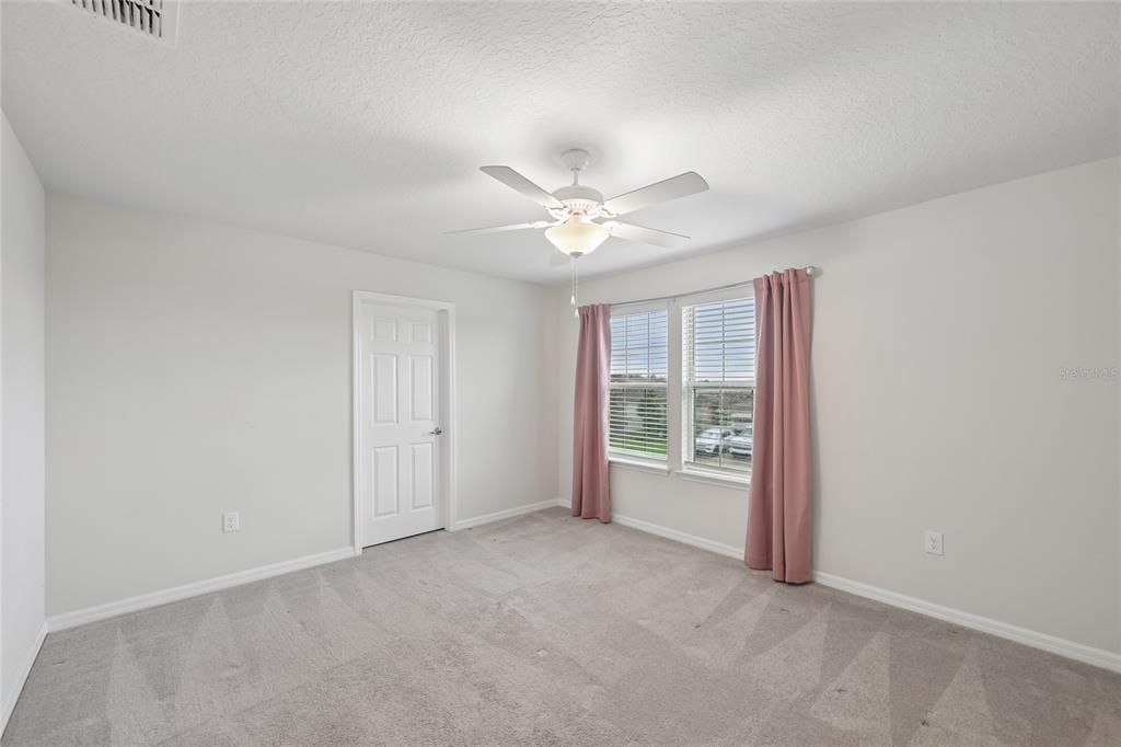 For Sale: $439,900 (4 beds, 2 baths, 2847 Square Feet)