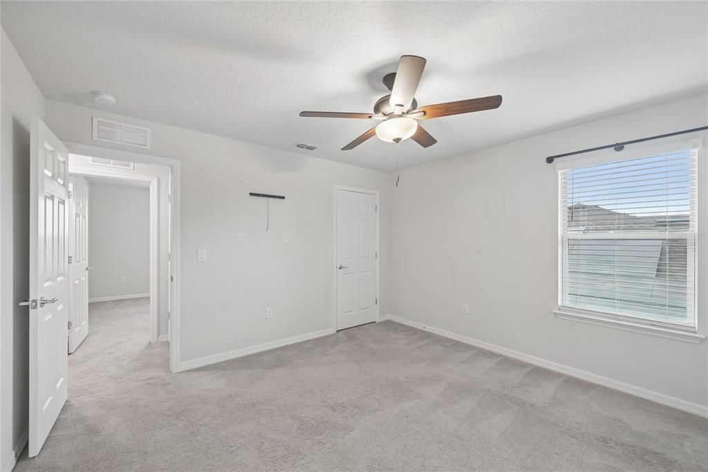 For Sale: $439,900 (4 beds, 2 baths, 2847 Square Feet)