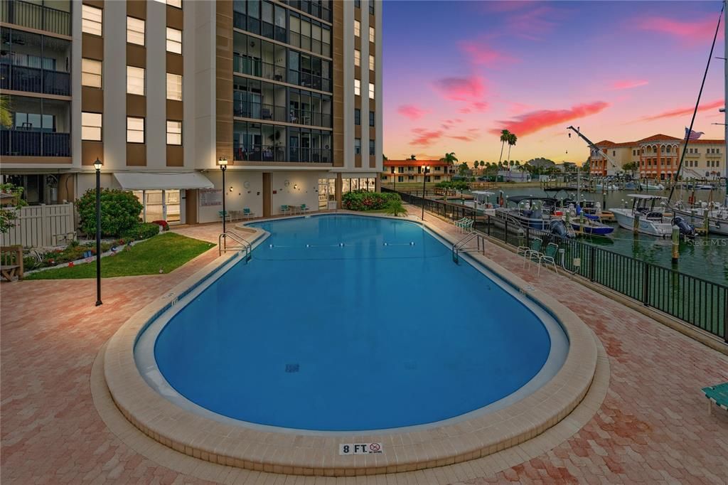 En Venta: $385,000 (2 camas, 2 baños, 1240 Pies cuadrados)