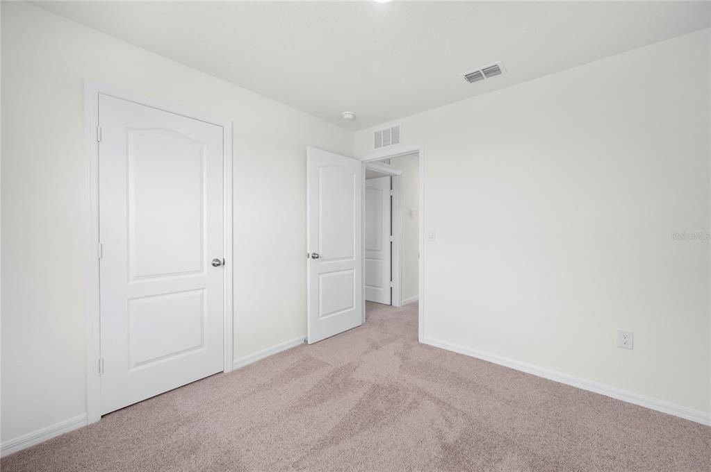 En Venta: $334,900 (4 camas, 2 baños, 1811 Pies cuadrados)