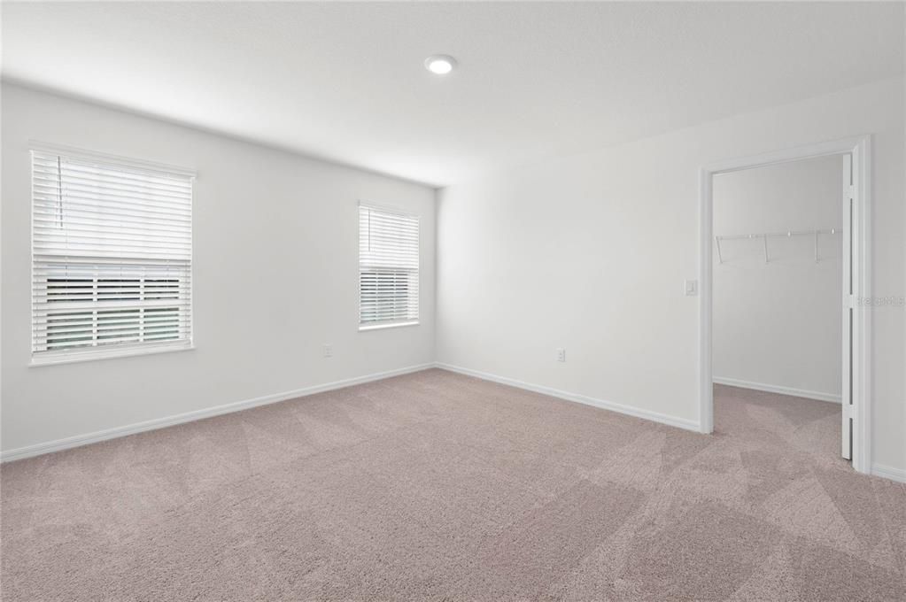 En Venta: $334,900 (4 camas, 2 baños, 1811 Pies cuadrados)