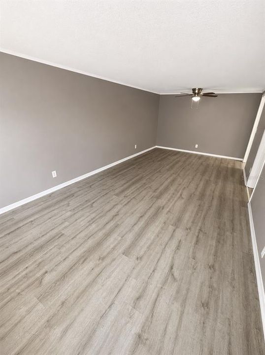 For Rent: $1,199 (2 beds, 1 baths, 864 Square Feet)