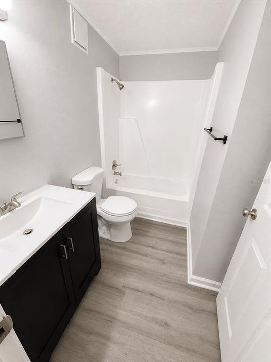 For Rent: $1,199 (2 beds, 1 baths, 864 Square Feet)