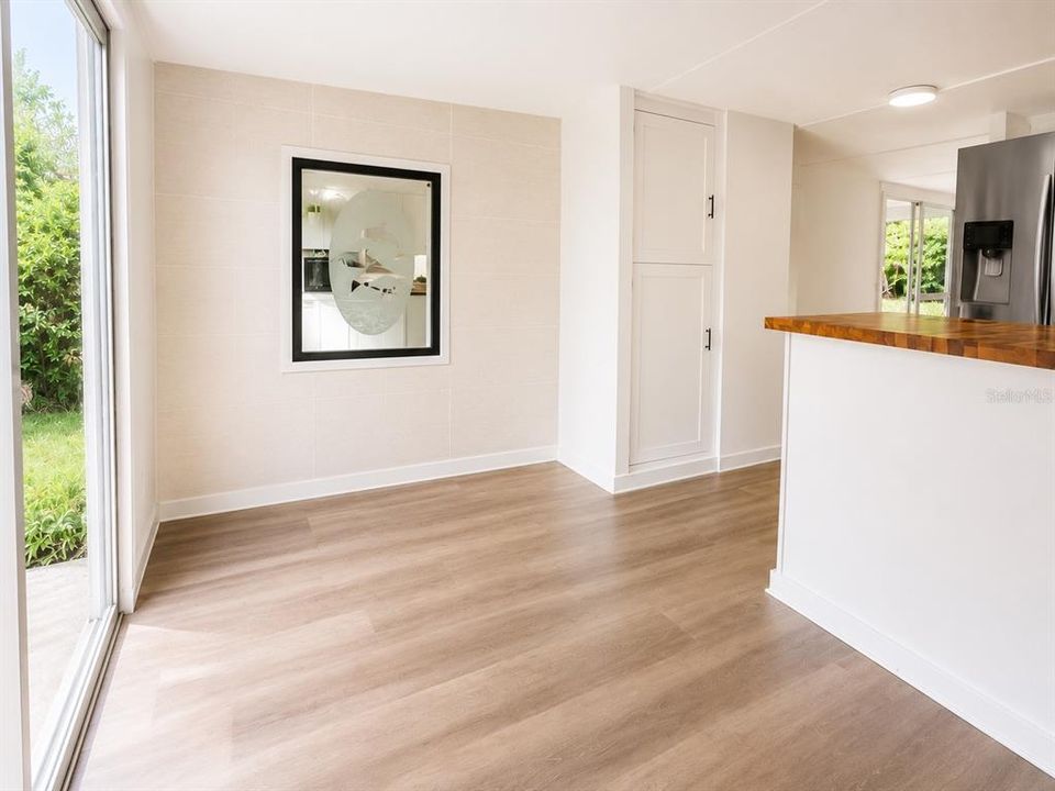 На продажу: $189,900 (3 спален, 2 ванн, 1450 Квадратных фут)