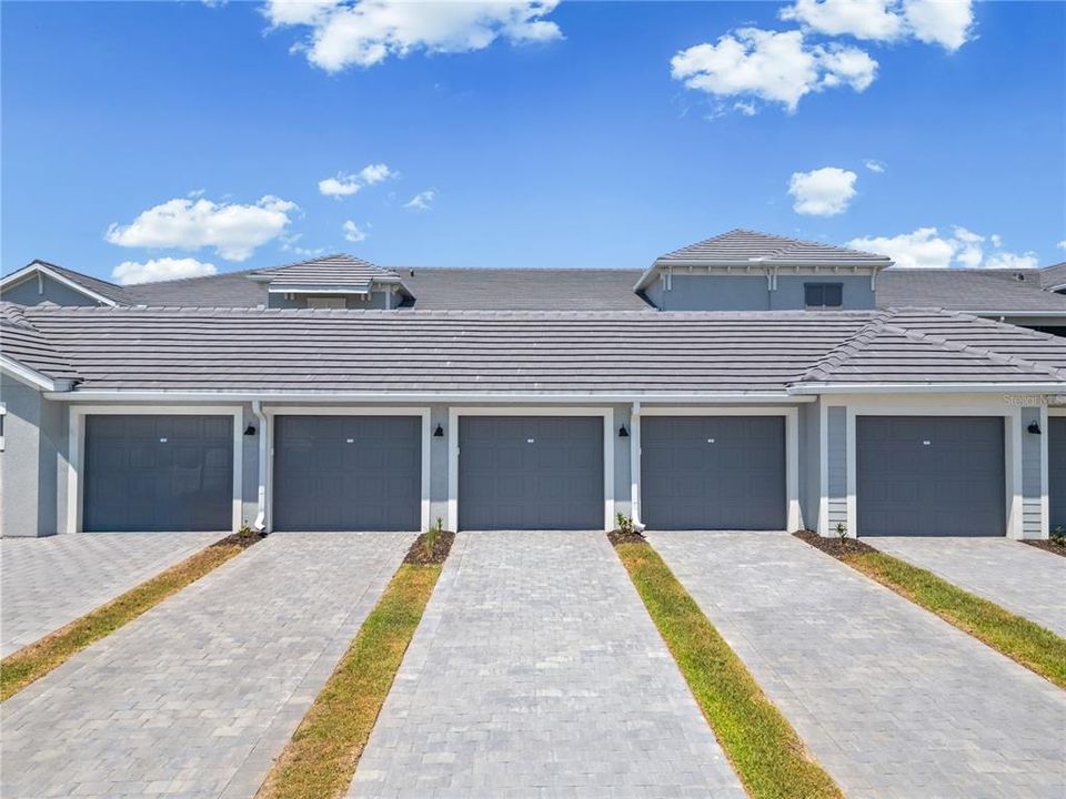 На продажу: $365,000 (2 спален, 2 ванн, 1366 Квадратных фут)